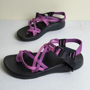 Chaco Z/Cloud X2 Women's Strappy Sandals with Purple Straps and Black Base Sz 9